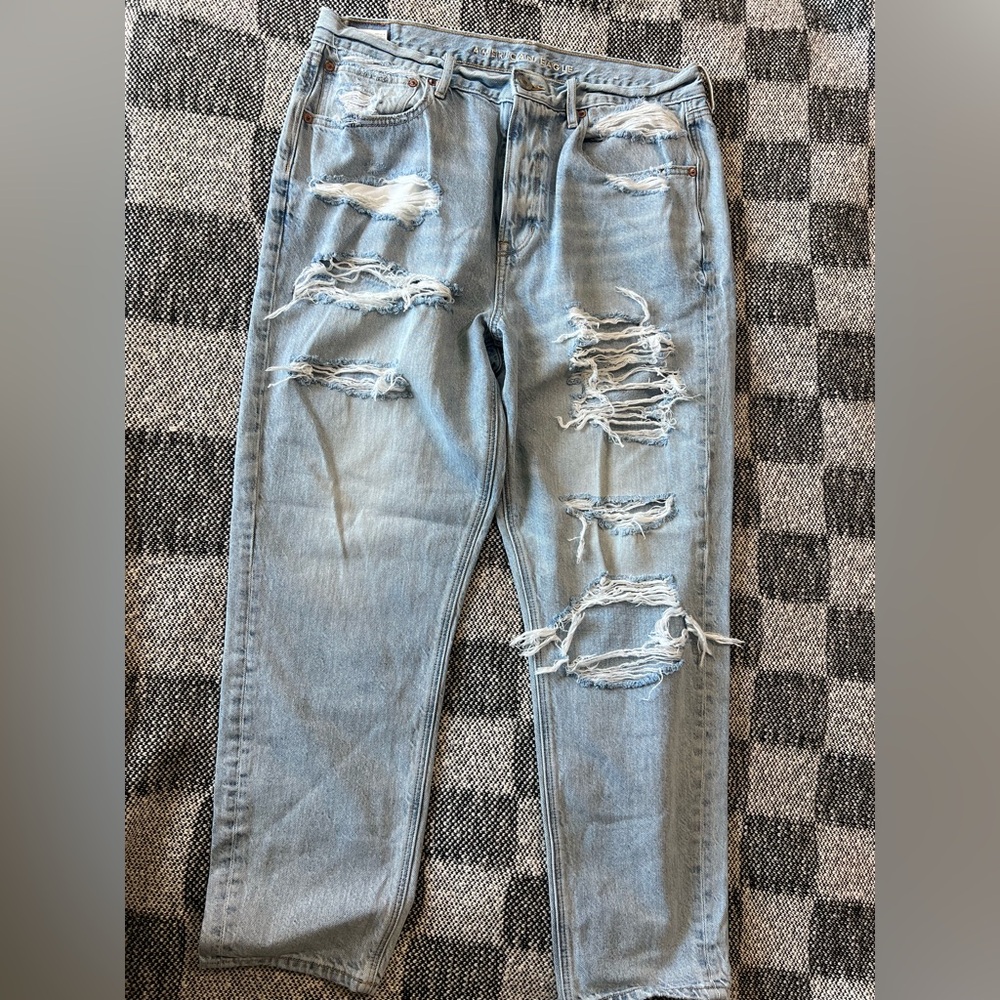 American Eagle Outfitters Light Blue Distressed Straight Leg Jeans